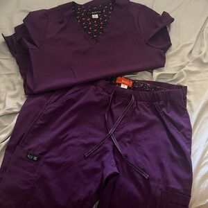 Purple KOI Basics Scrub Set